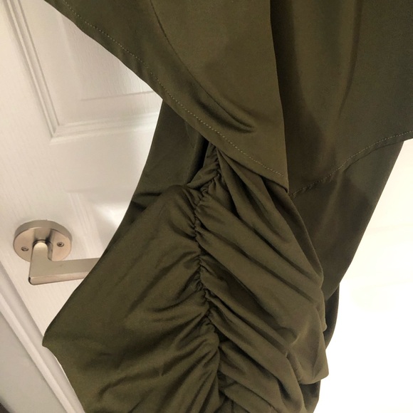 Women’s Dress or longer Top - Picture 8 of 9